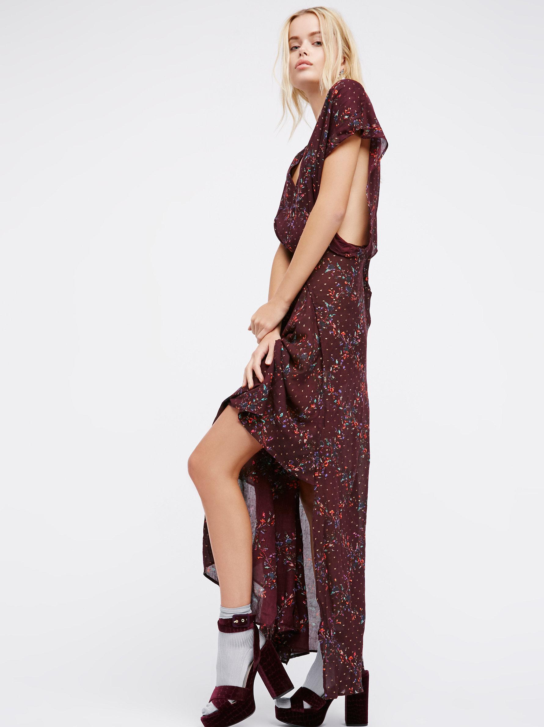 Livia Maxi | Beautiful maxi dress featuring a floral print allover ...